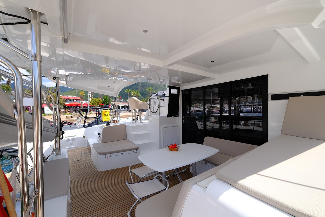 SF1304 Lagoon 42 catamaran charter Göcek anchored in the Gulf of Fethiye