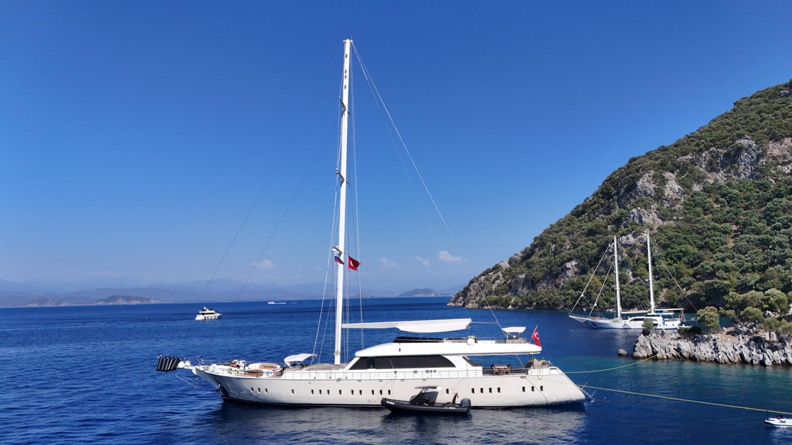 Deck layout of the DO4206 42m deluxe gulet charter Fethiye from above
