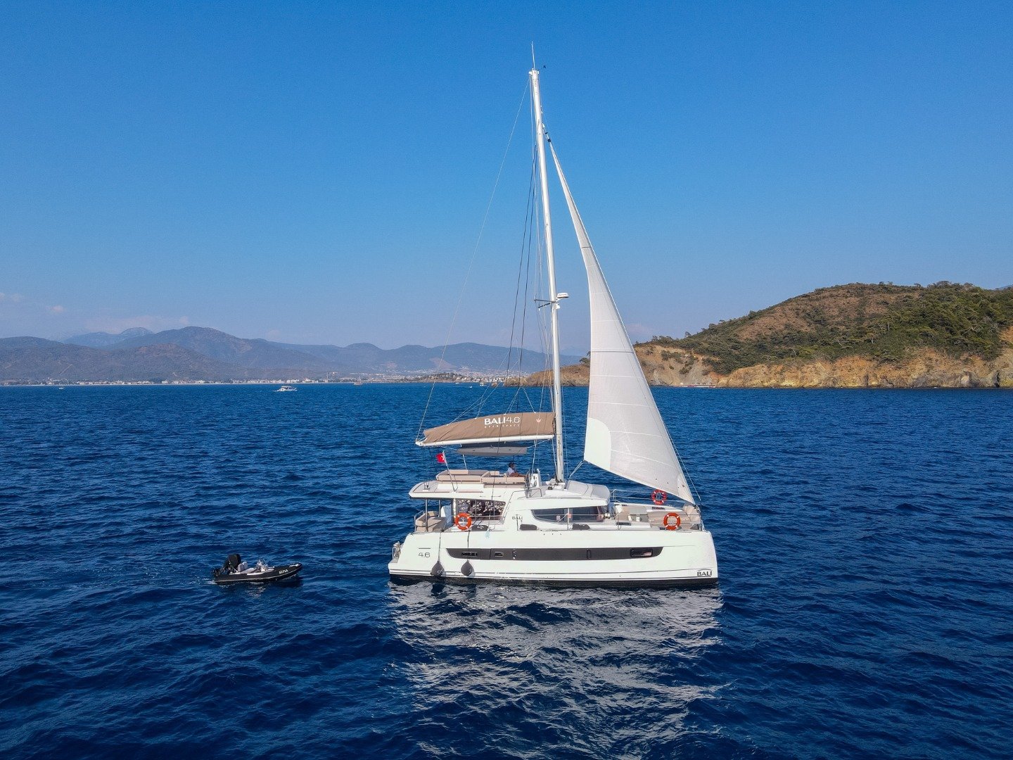 Bali 4.6 Katamaran Kiralama Fethiye AY1404 demirli