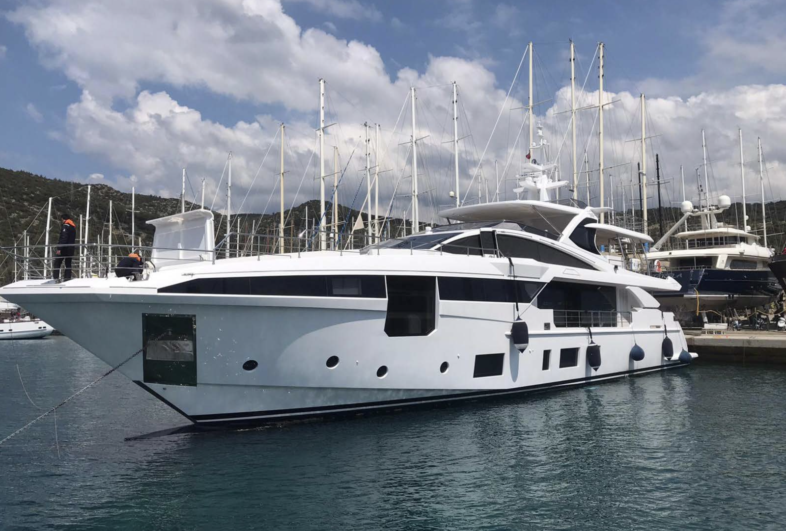 35m Azimut Grande 35 For Sale | 2020 | DA3505