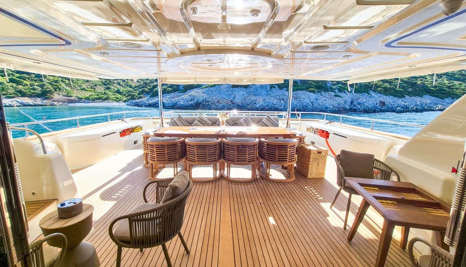 Sun deck bar with stools aboard a 40m CRN superyacht charter, Turkish Riviera — AR4004