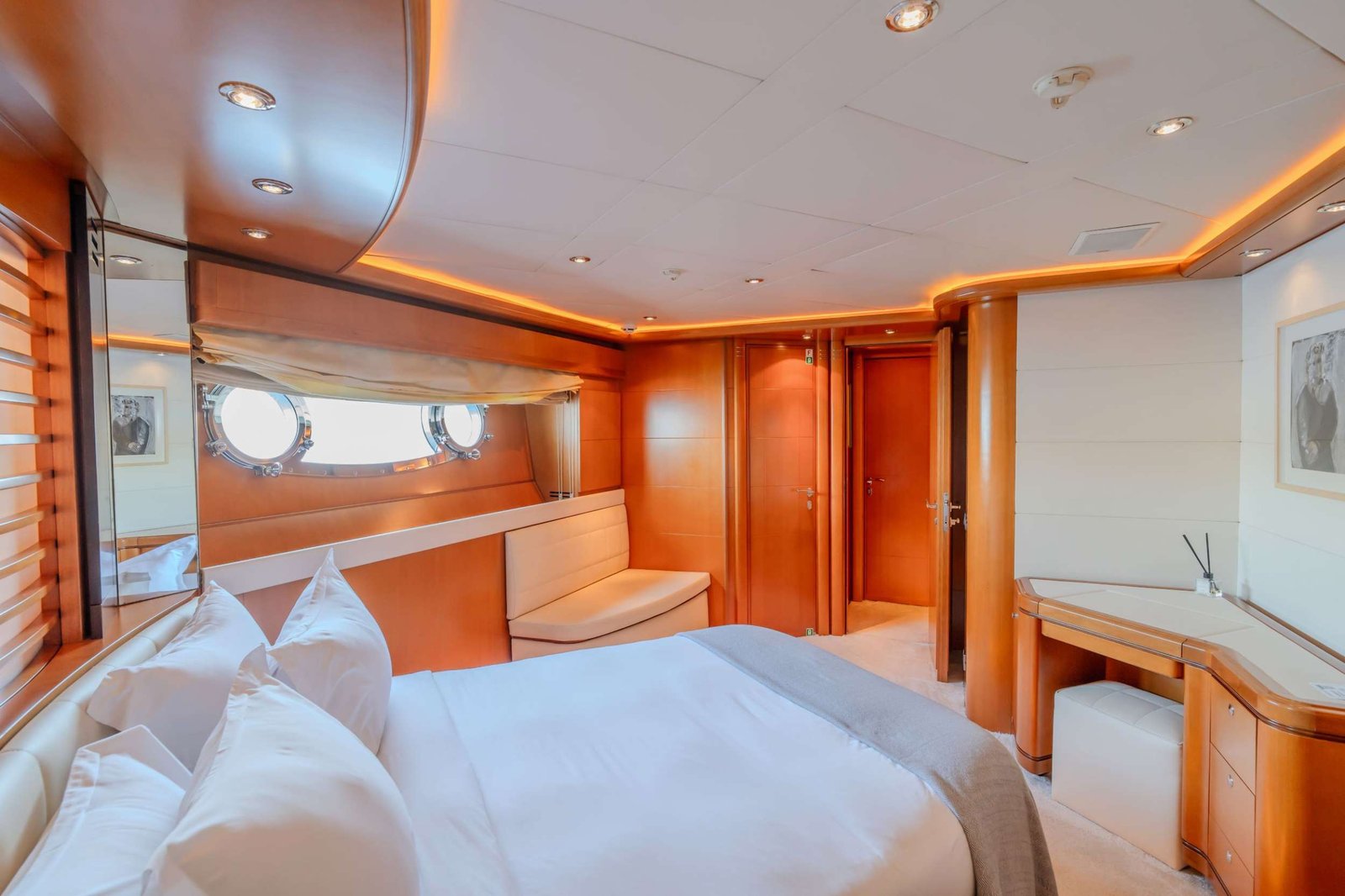 Twin guest cabin aboard a 40m superyacht charter for 12 guests, Marmaris — AR4004