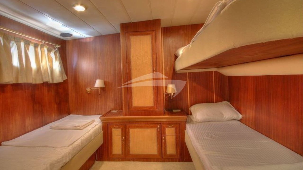 Twin cabin with pullman berth aboard a crewed yacht charter in Turkey