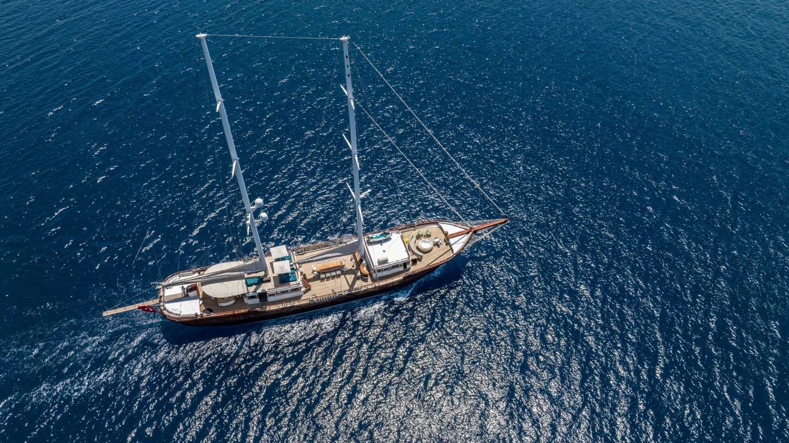Overhead aerial of a 43m luxury motor sailer at anchor in the Aegean — MN4308
