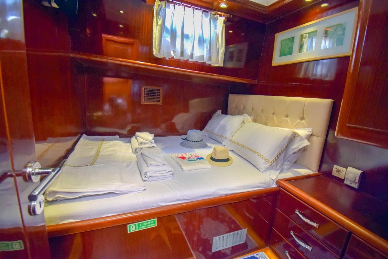 Double cabin panelled in cherry on a gulet charter Marmaris vessel