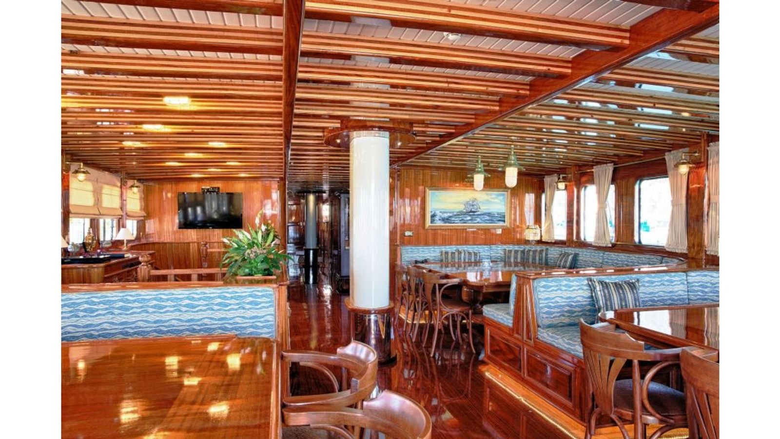 Main saloon with timber columns on a gulet charter Fethiye yacht
