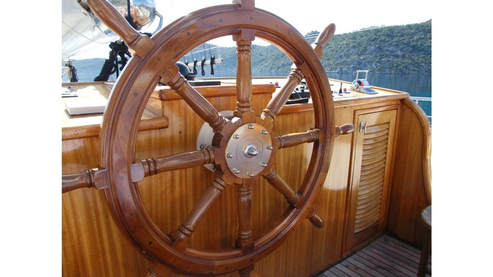 Varnished ship’s wheel on a gulet charter Fethiye vessel