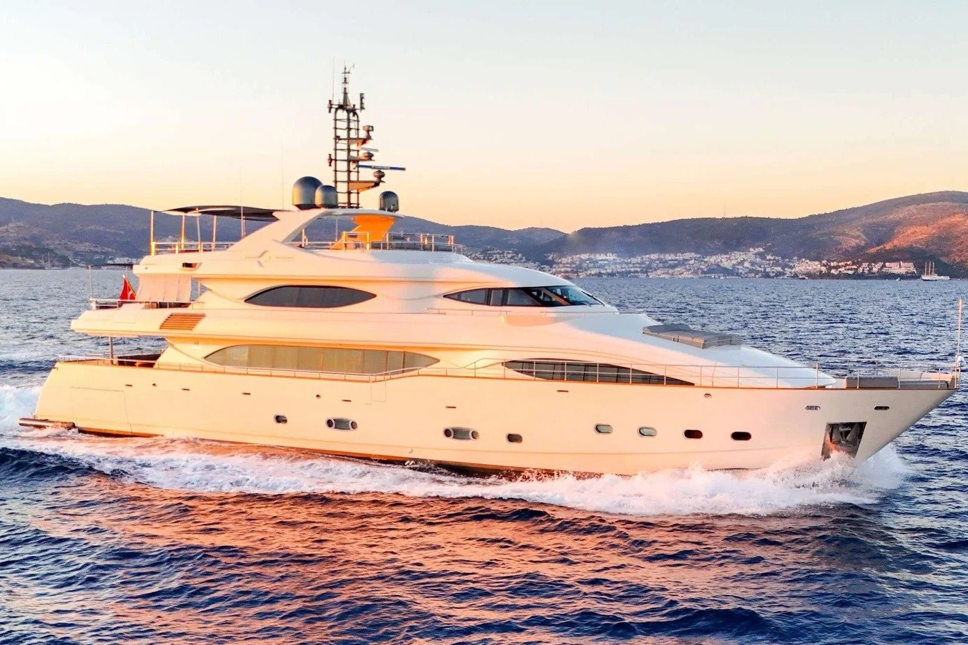 40m Superyacht Charter Marmaris | 2004 | AR4004