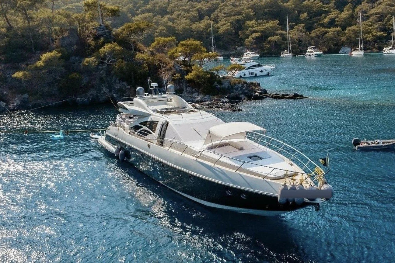 26m Azimut 86 S Kiralama Göcek | 2007 · Yenileme 2024 | SO2604
