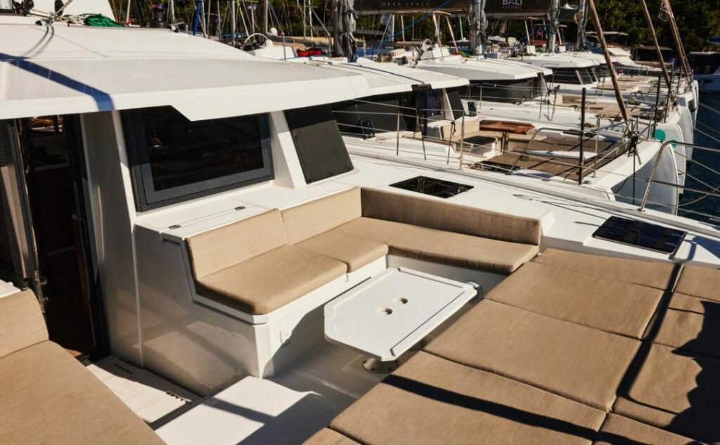 Bali 4.6 charter Marmaris — foredeck cockpit and sunpads