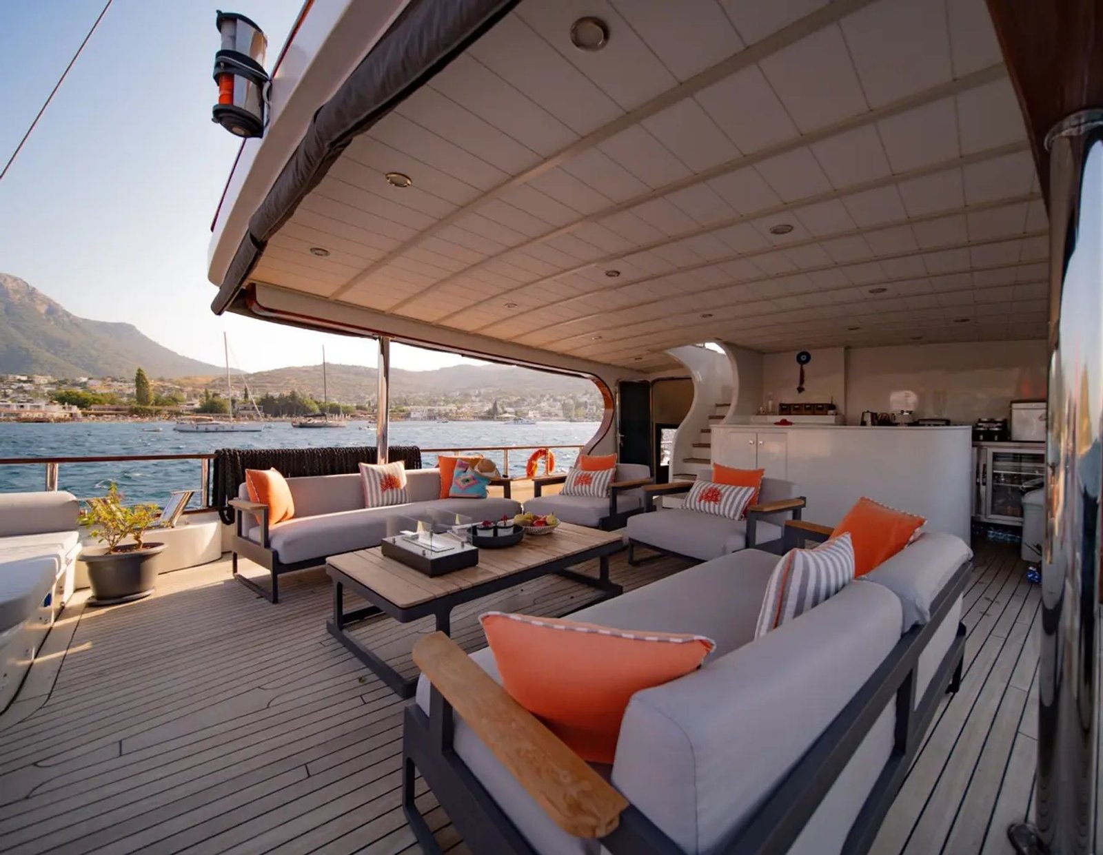 Grand gulet charter Bodrum CA4007 - aft deck lounge seating