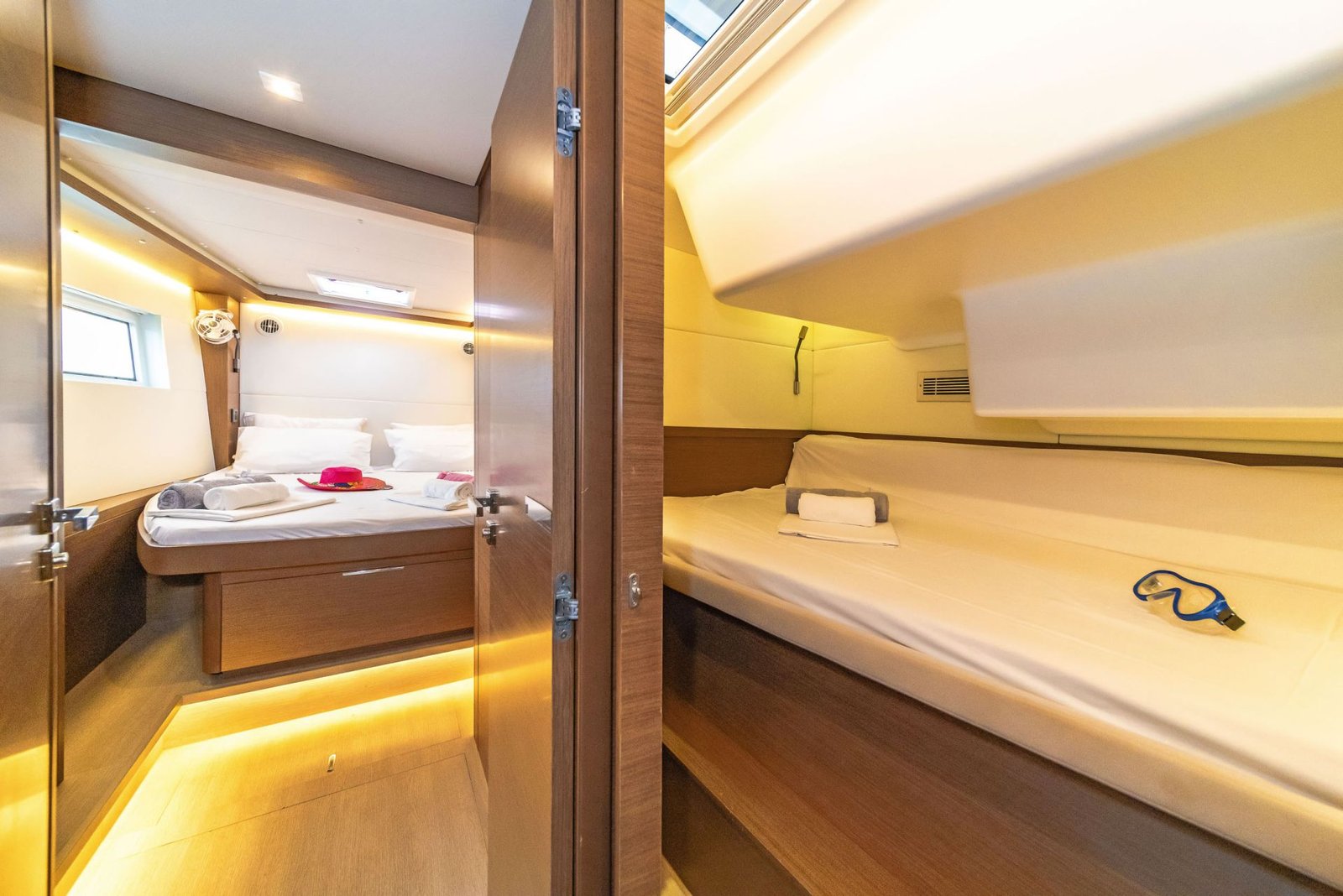 Lagoon 50 catamaran charter Kos salon interior