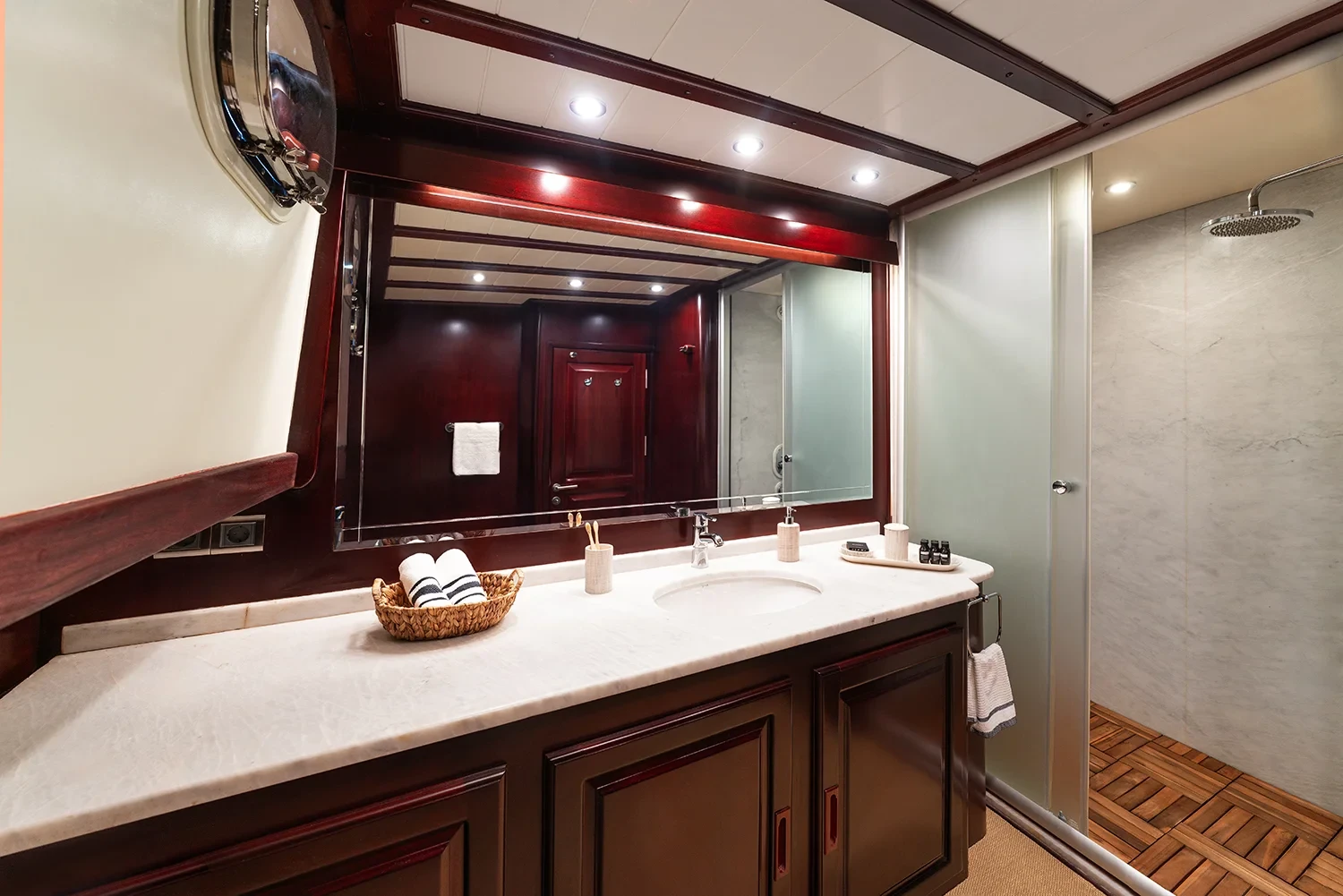 AS3310 motor yacht Gocek charter starboard double cabin ensuite bathroom vanity and shower