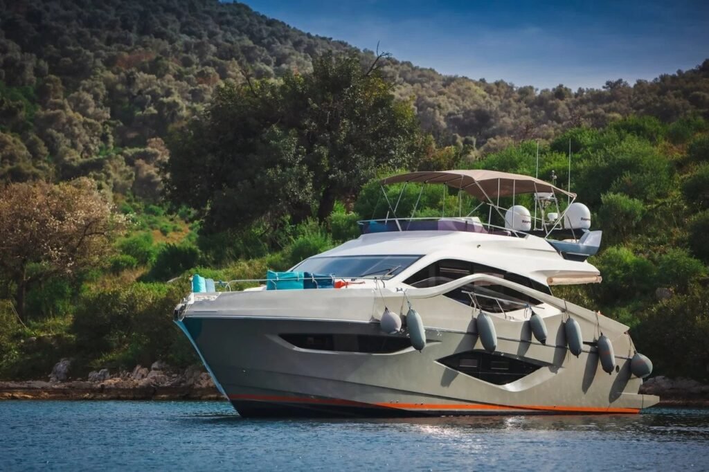 19m Luxury Flybridge Motor Yacht Charter Göcek | 2015 | JO1915