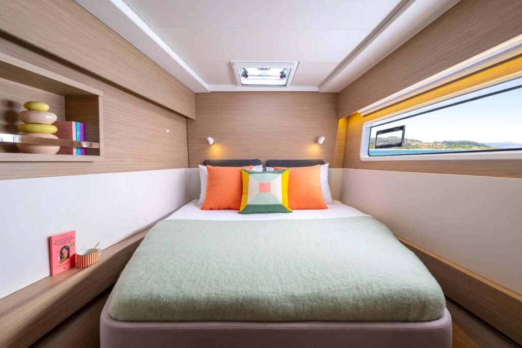Lagoon 43 catamaran double cabin with island berth, overhead hatch and long hull window, Kos charter AL1406