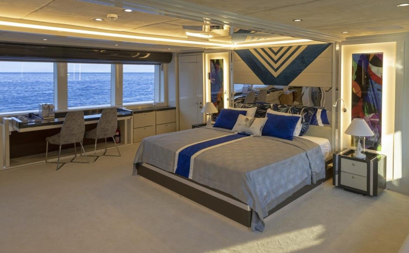 Lürssen 159 charter Bodrum master cabin suite