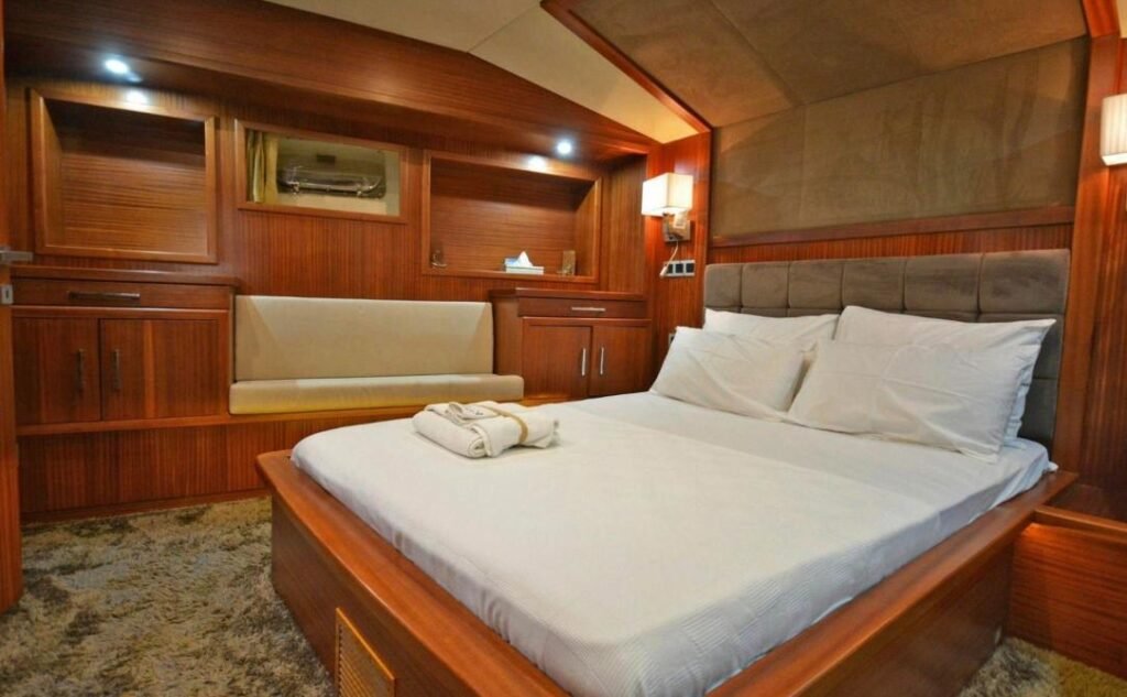 Luxury gulet charter Göcek — guest double cabin