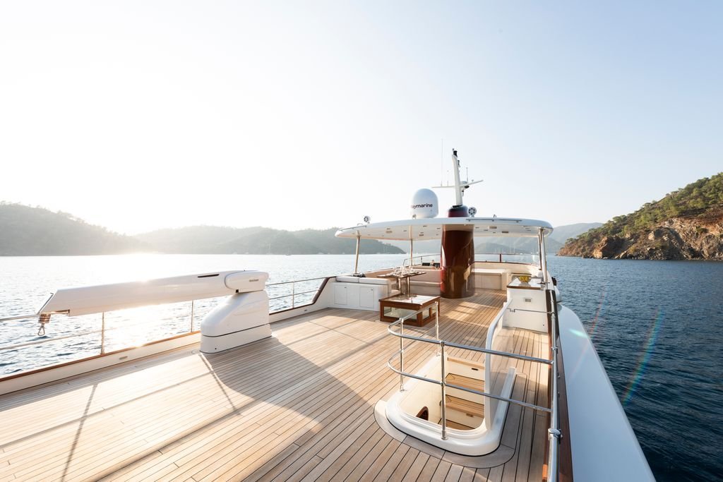 24m explorer motor yacht charter Bodrum – boat deck