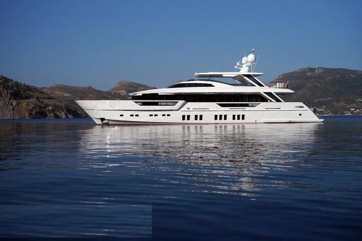 34m Mengi Yay 110 Charter Göcek | 2015 | RE3405