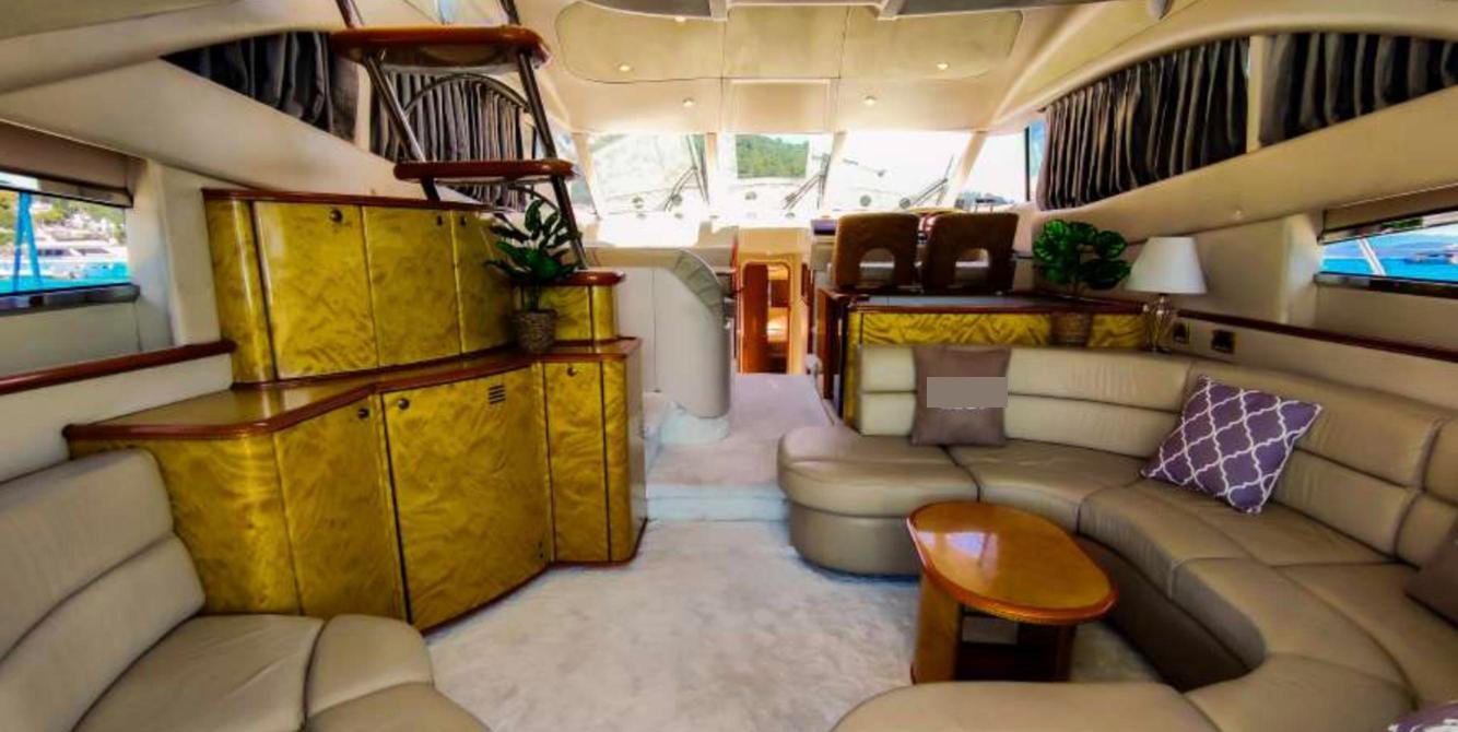 Princess 56 Bodrum kiralama, salon