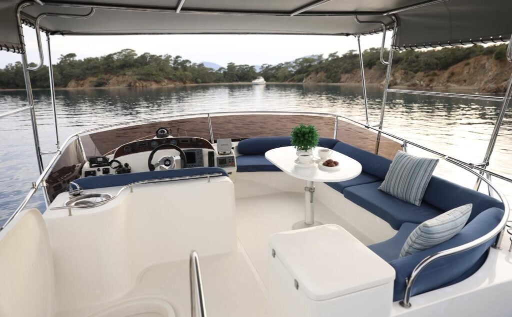 Flybridge helm and seating on a Rodman 41 charter Gocek