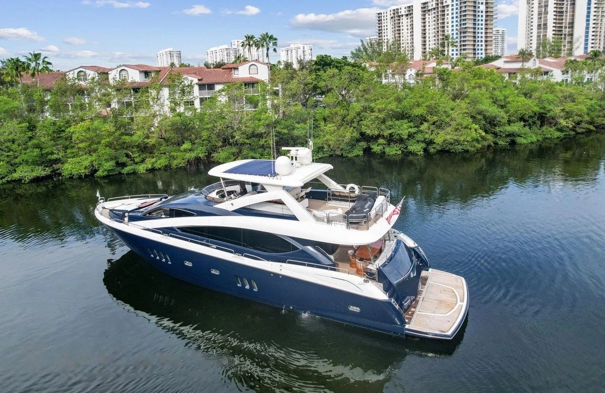 32m Sunseeker 105 Charter Bodrum | 2010 · Refit 2020 | TC3203