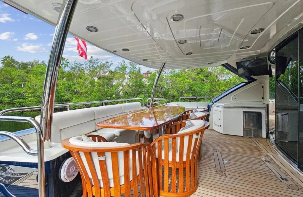 Sunseeker 105 charter Bodrum — aft deck al fresco dining