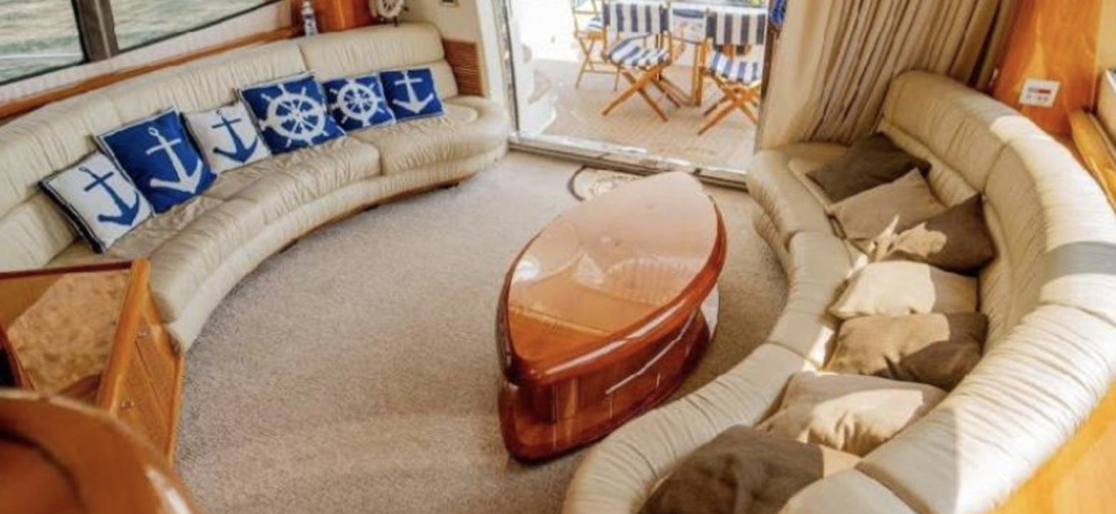 Sunseeker Manhattan 74 charter Gocek AC2404 - main salon