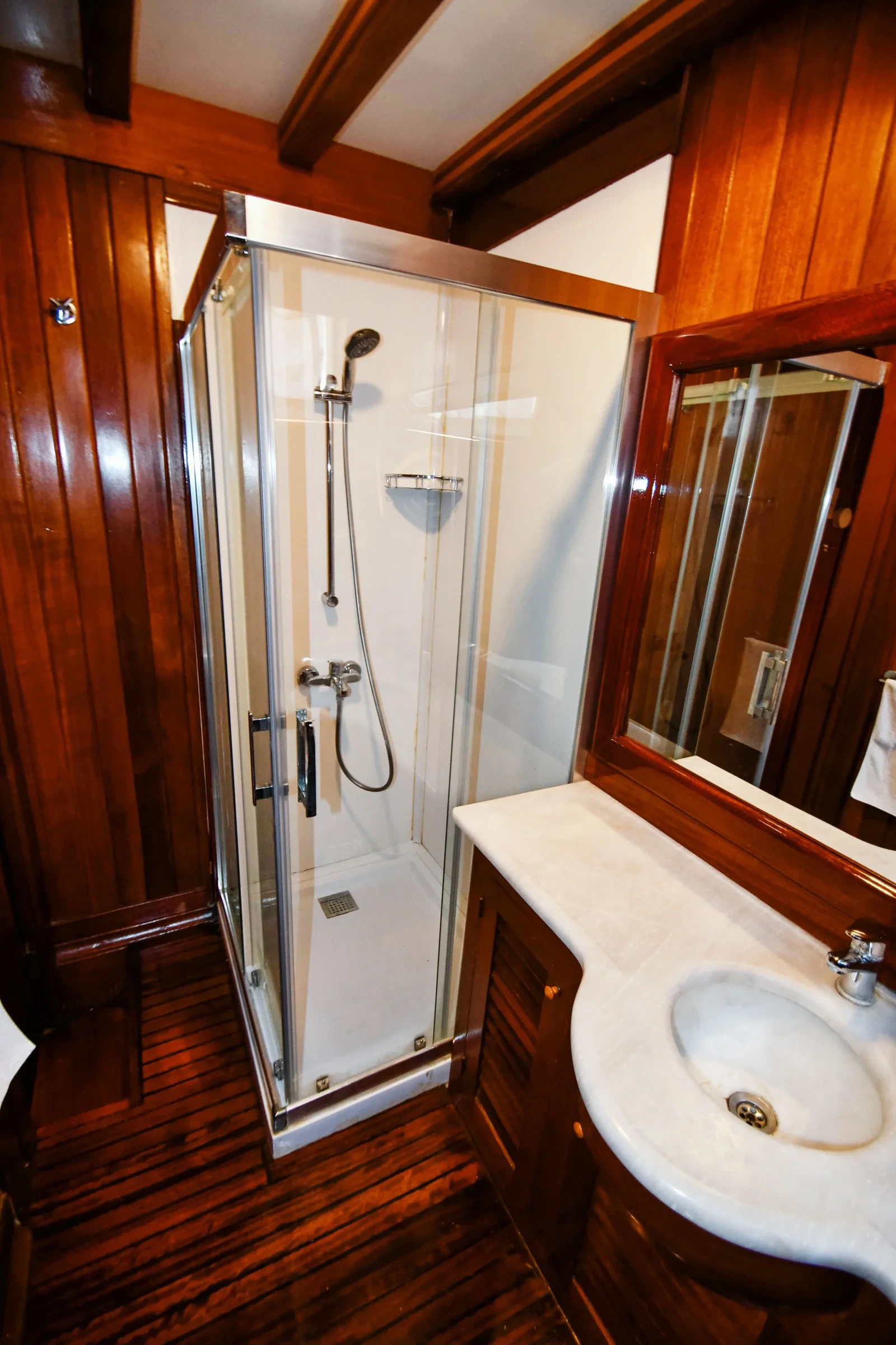 SW3001 30m traditional gulet charter Turkey ensuite bathroom with glass shower enclosure