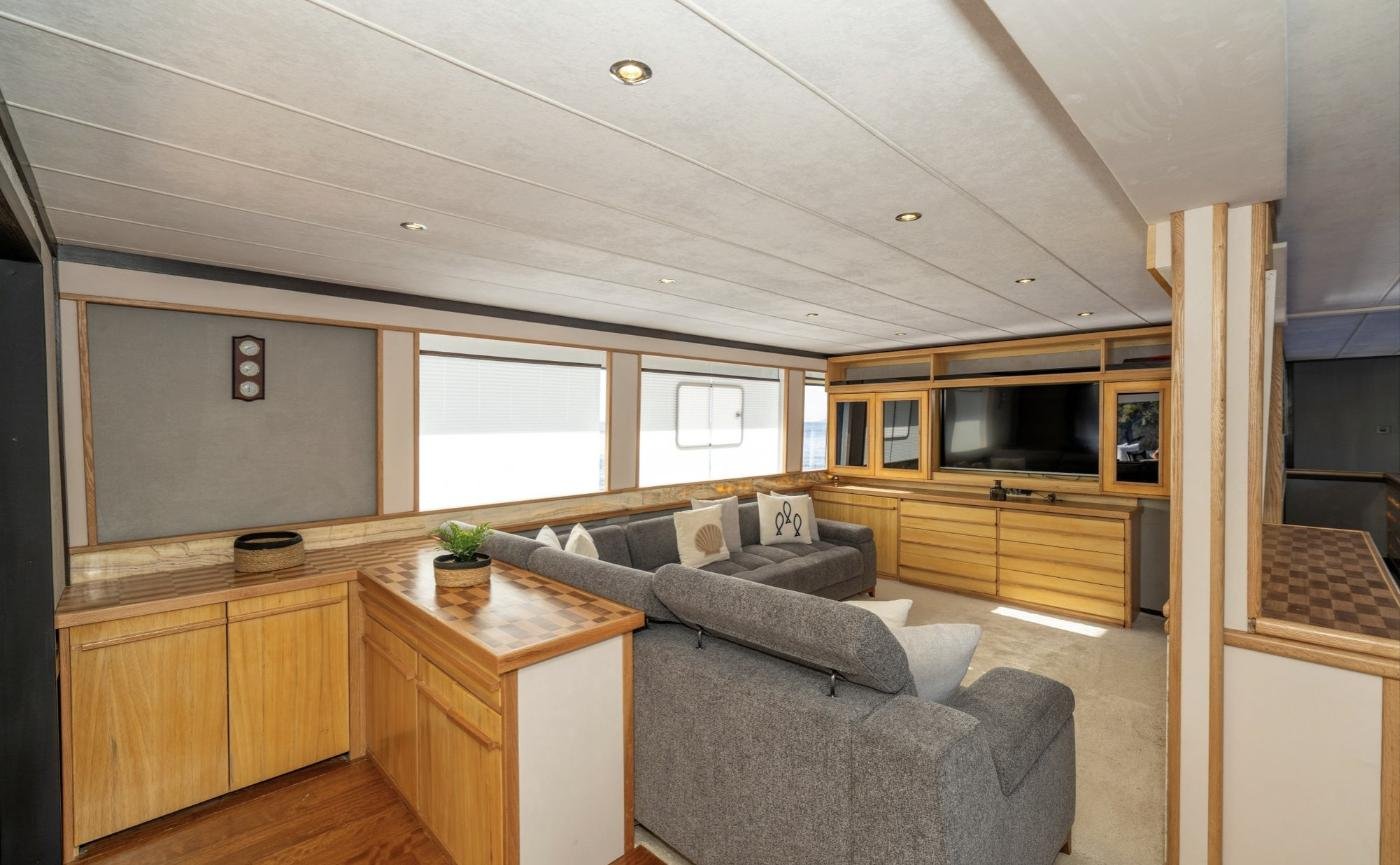 Air-conditioned main saloon of a crewed trawler yacht charter in Fethiye