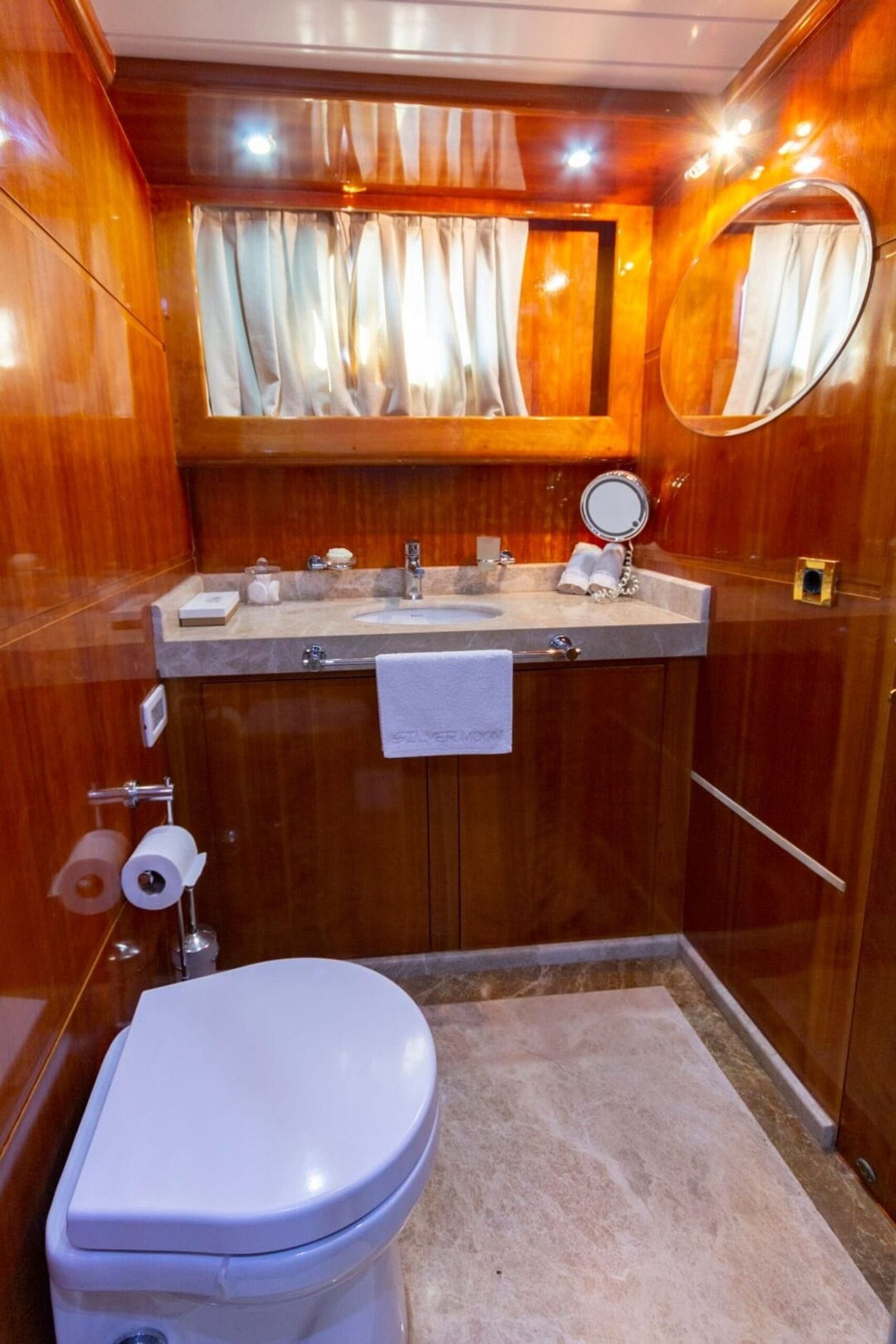 Second en-suite bathroom aboard motor sailer charter Bodrum SM3610