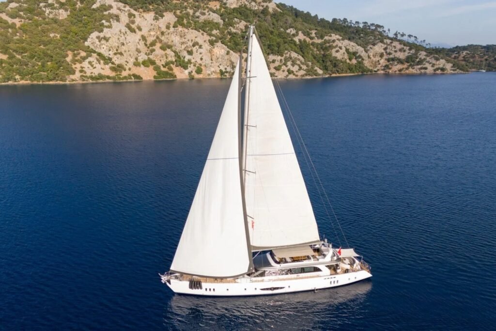 39m Deluxe Gulet Charter Marmaris | 2021 | LI3904