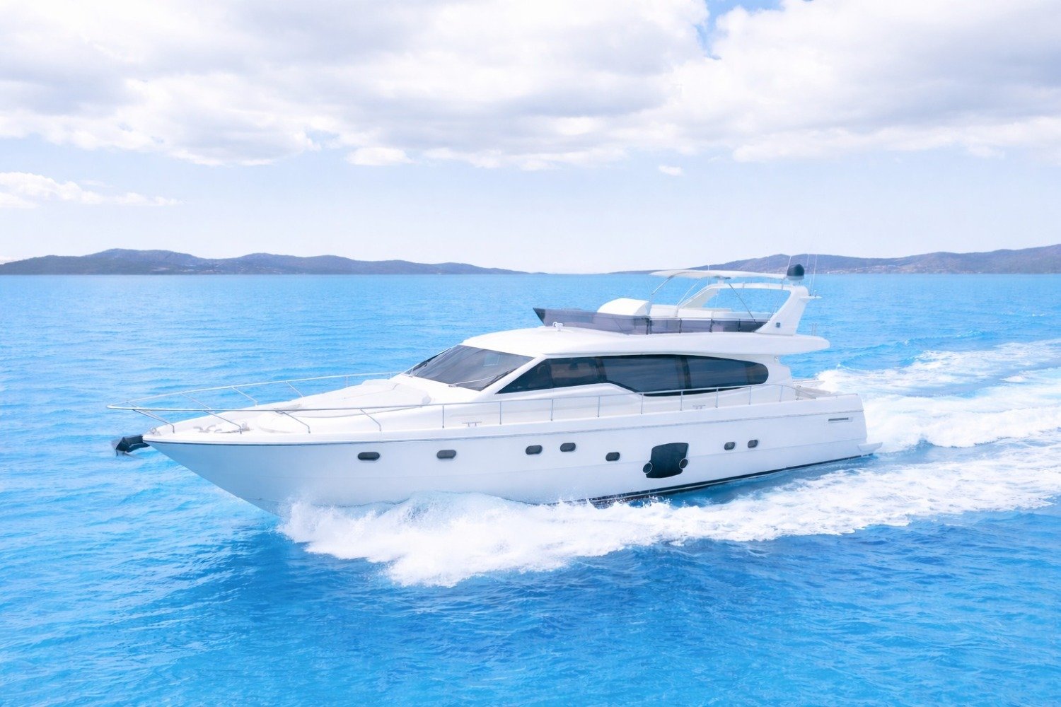 Ferretti 630 Motor Yacht Charter Mykonos | 3-Cabin Crewed Flybridge Yacht | FE2003