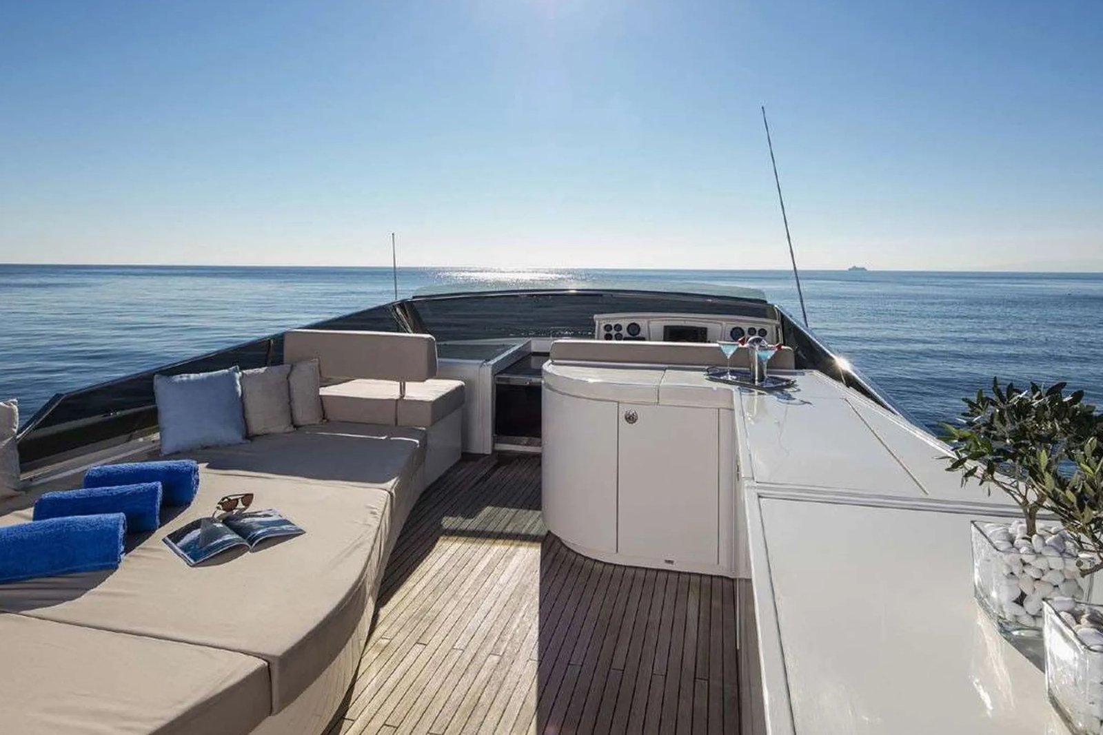 Aft deck seating on a Posillipo Technema 85 motor yacht charter Athens