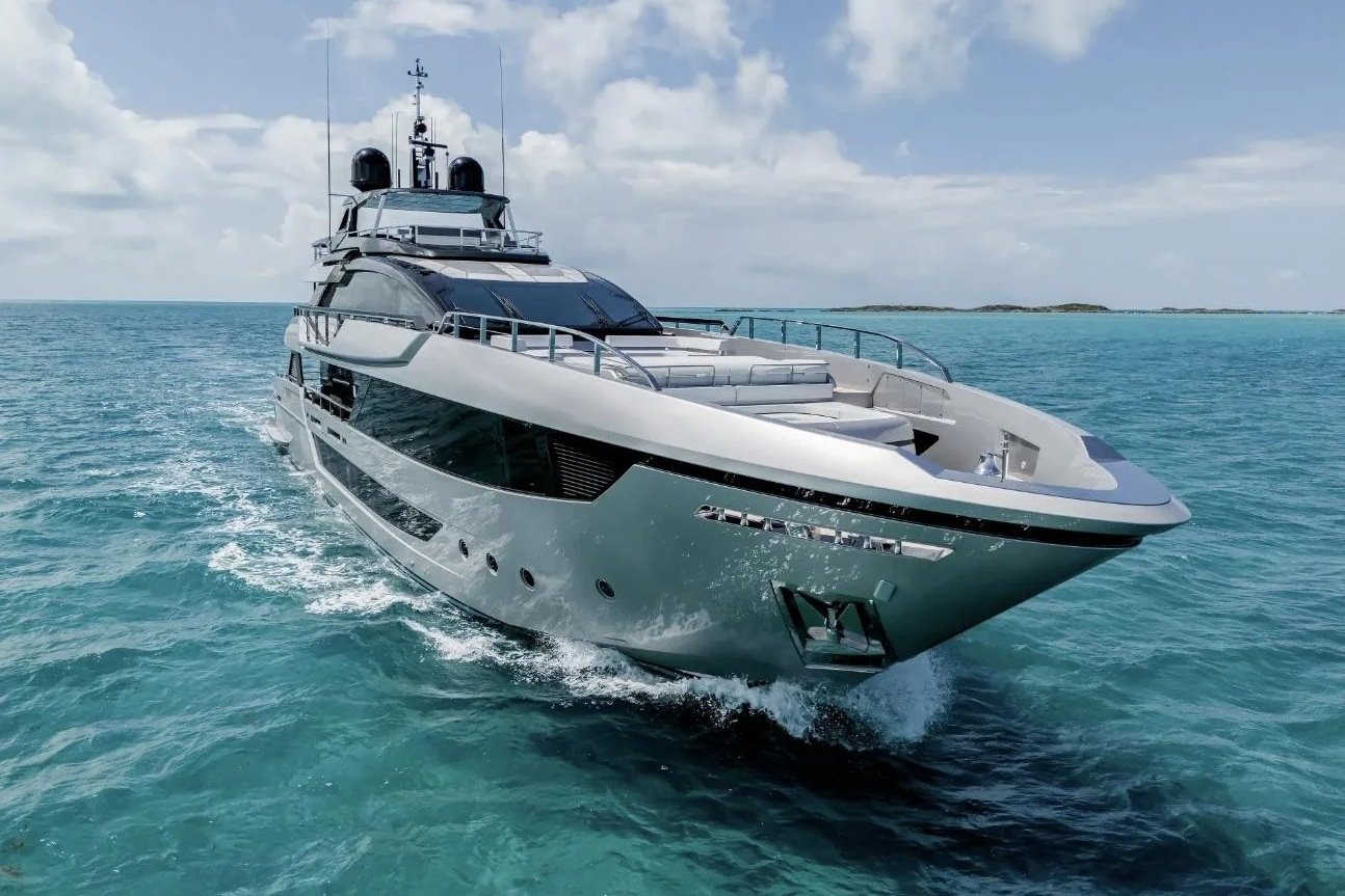 Satılık 40m Riva 130 Bellissima | 2023 | JA4005