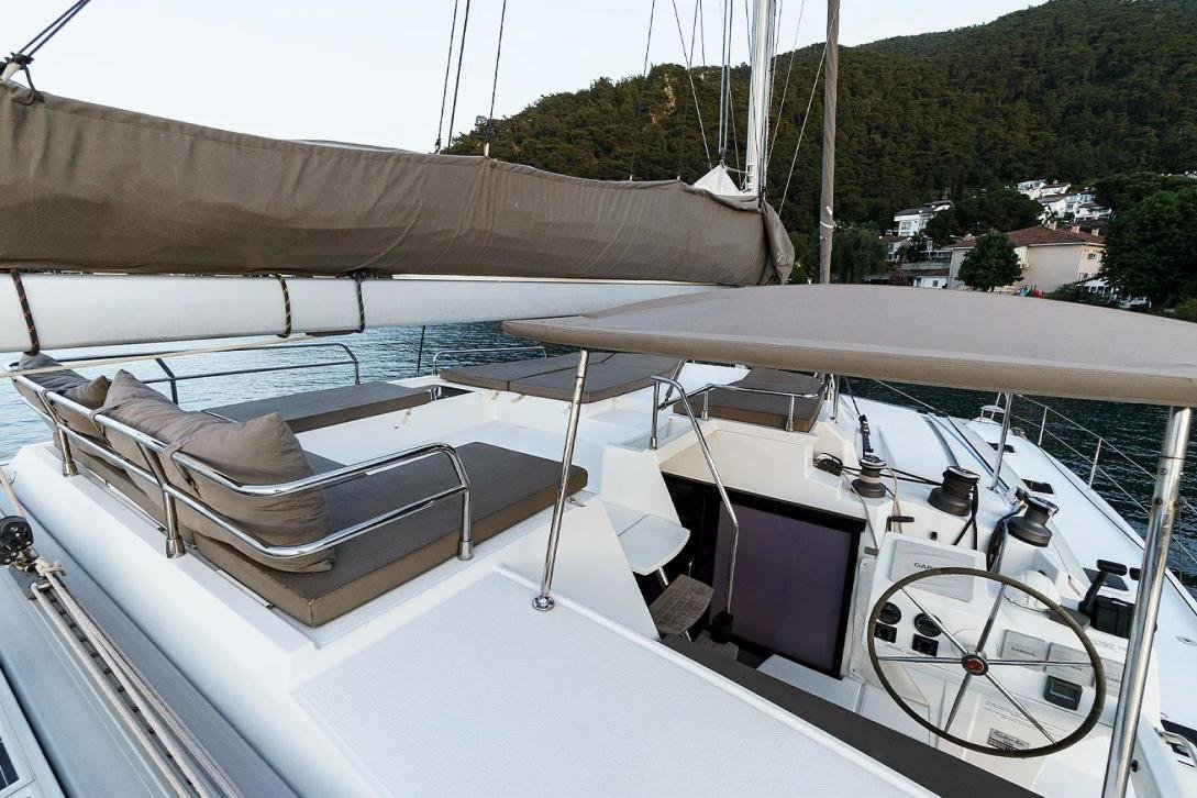 Flybridge helm station on a Fountaine Pajot Saba 50 charter catamaran
