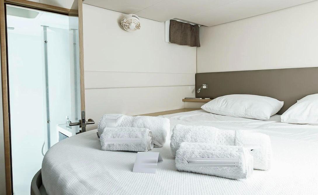 Master cabin with ensuite on a Saba 50 catamaran charter Fethiye