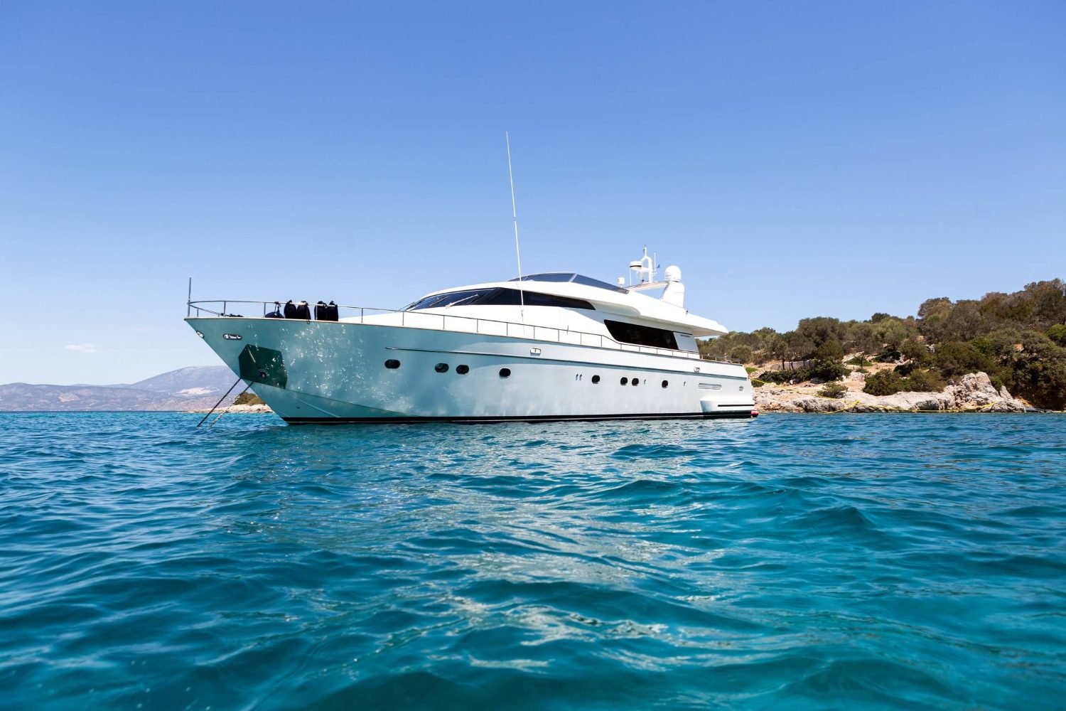 Sanlorenzo 82 Kiralama Atina – Mürettebatlı Flybridge Motoryat, Kiklad Adaları | 2007/2022