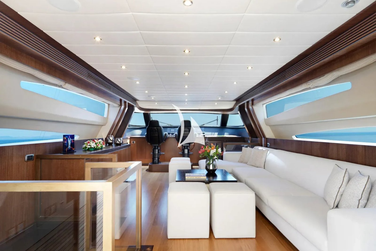Tecnomar Velvet 83 motor yacht charter Athens main saloon